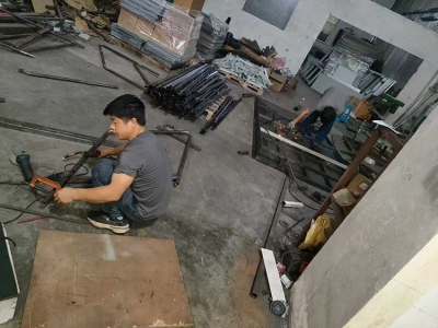 馬來西亞（yà）訂（dìng）單生產線出（chū）貨